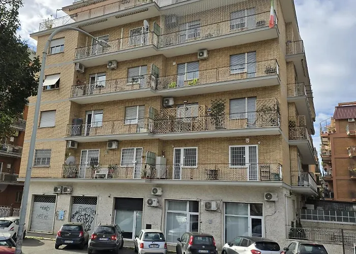 Elegant Talenti -2 Camere, 2 Bagni, Terrazza, Balcone, Parcheggio Gratuito